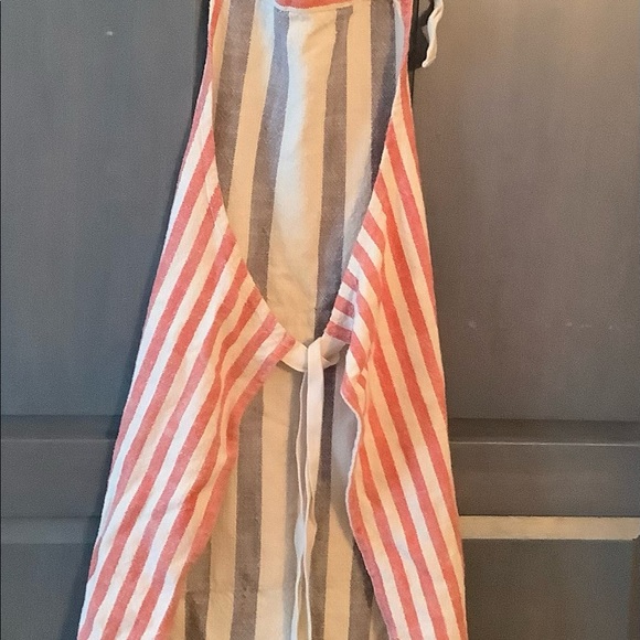 3 Aprons For $20 - Picture 2 of 7